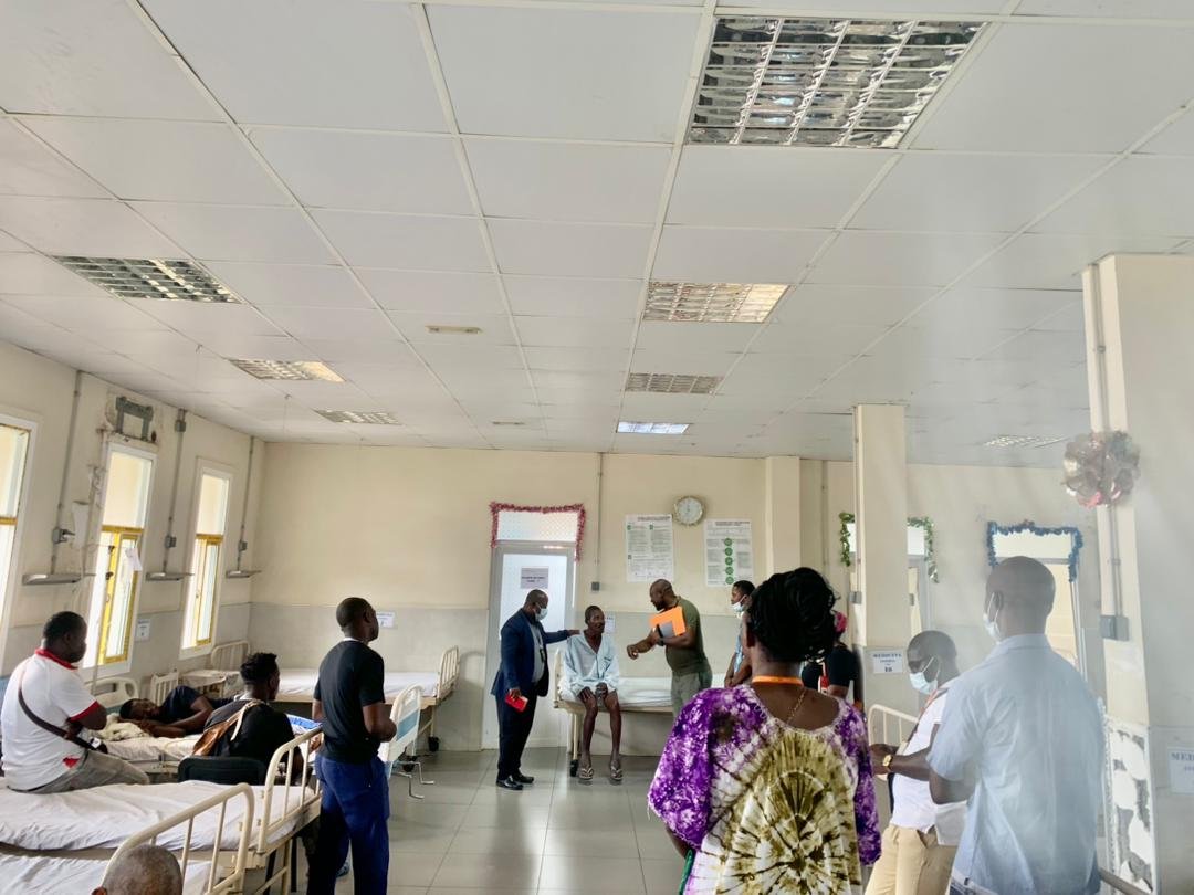 Fotografía complementaria de 18 de marzo de 2025: Senda Antigua lleva esperanza a pacientes hospitalizados en situación de abandono